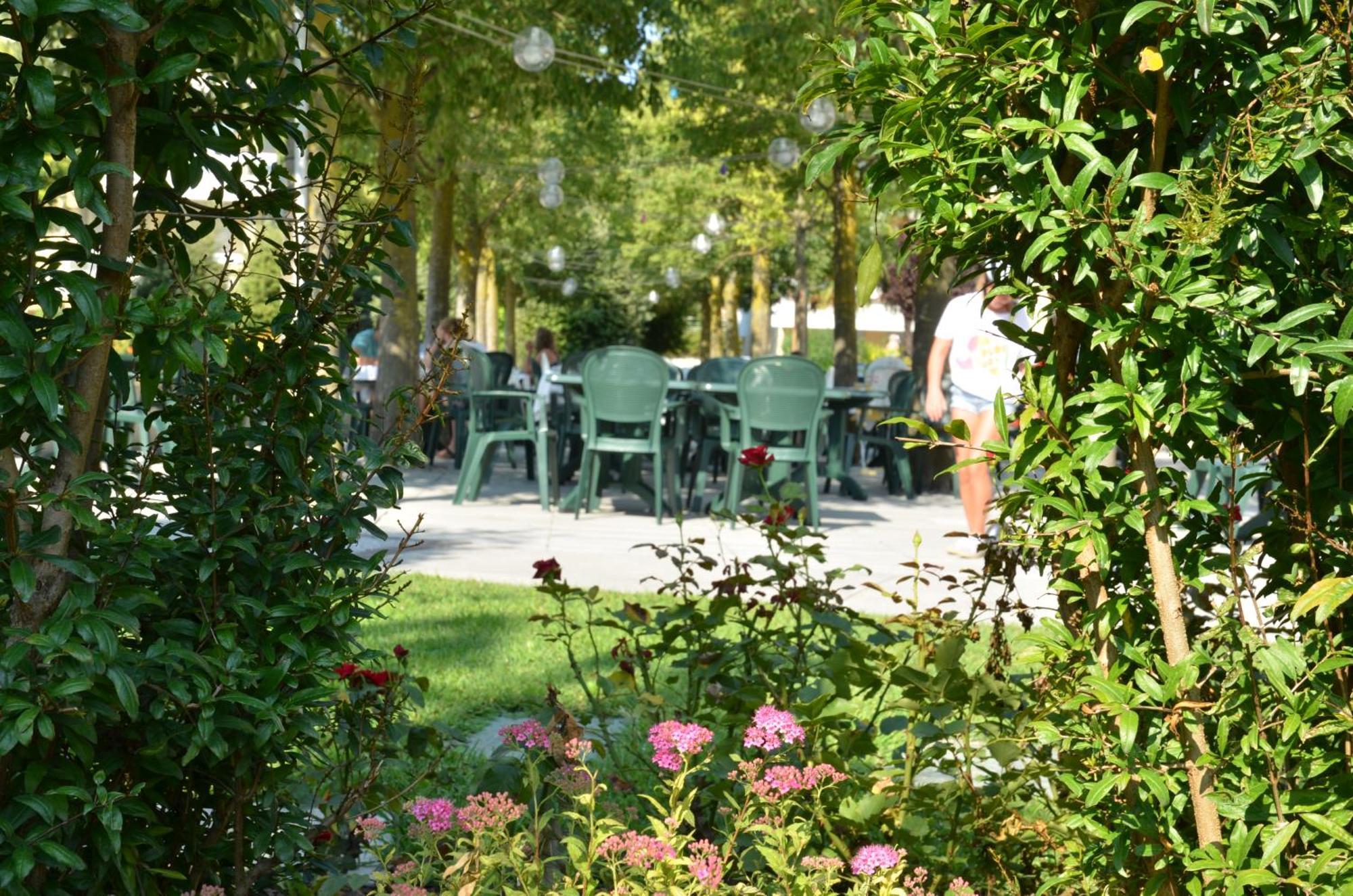 Villaggio Planetarium Resort Bibione Exterior photo