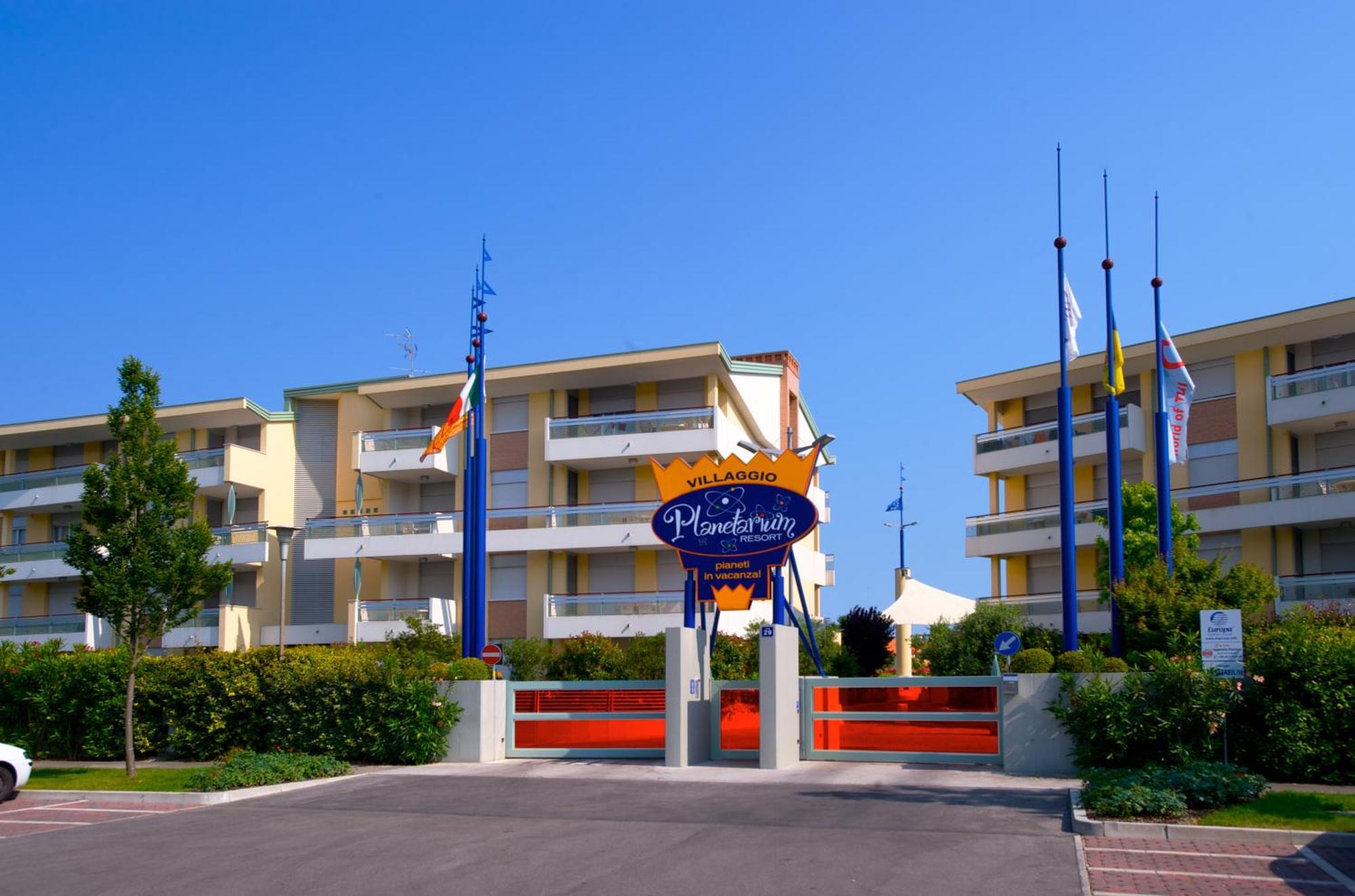 Villaggio Planetarium Resort Bibione Exterior photo