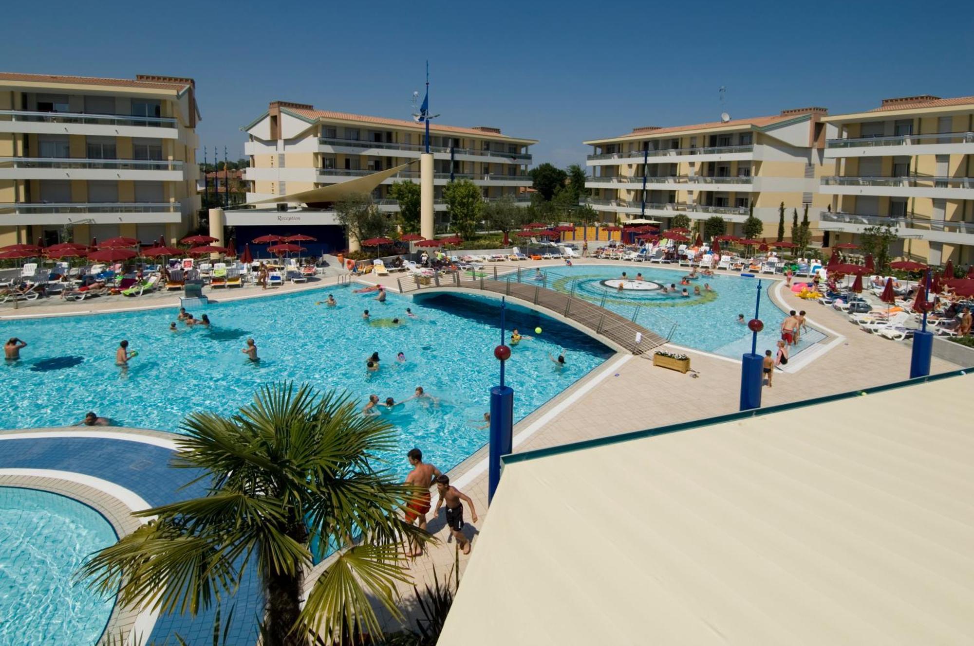 Villaggio Planetarium Resort Bibione Exterior photo