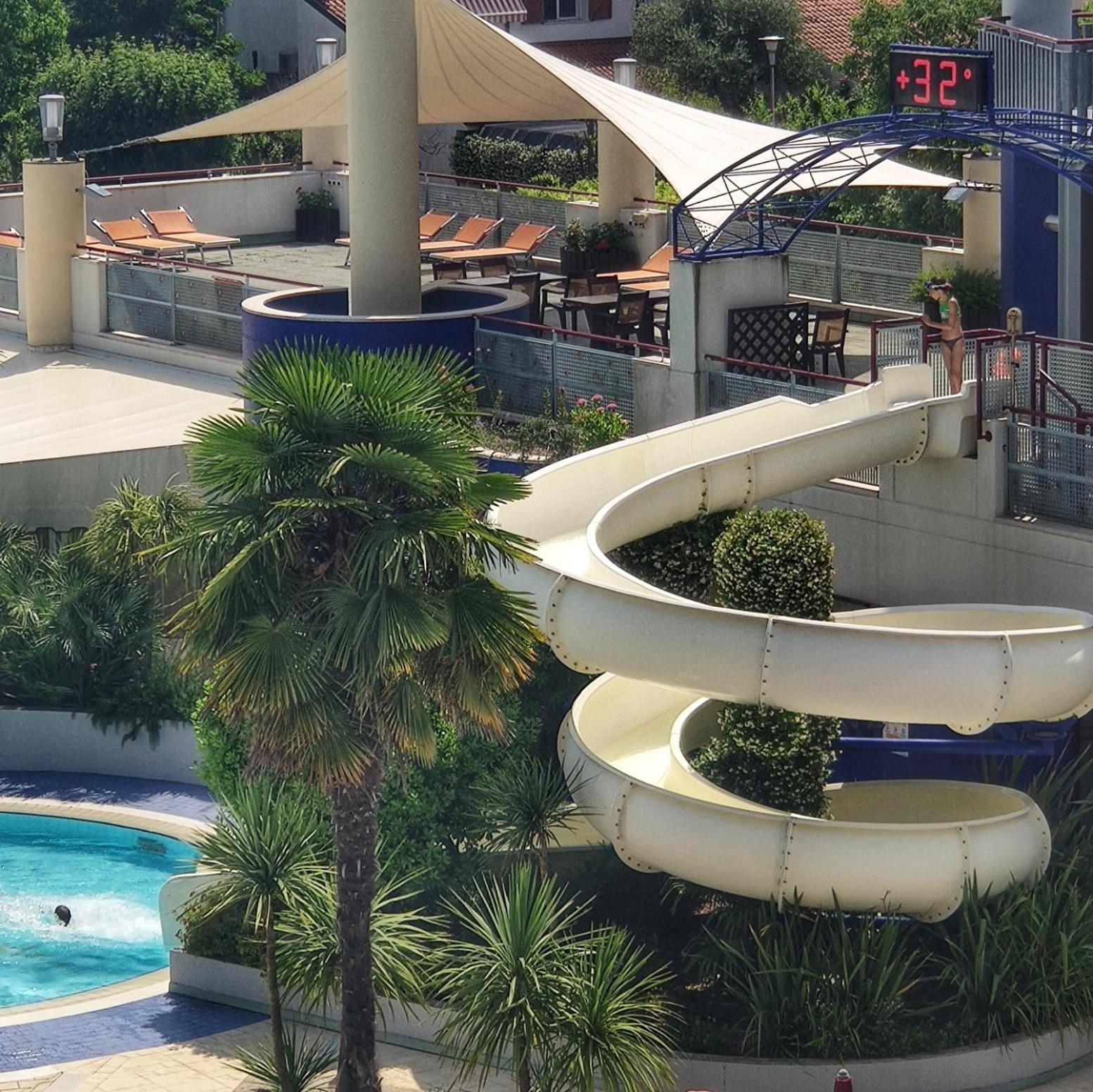 Villaggio Planetarium Resort Bibione Exterior photo